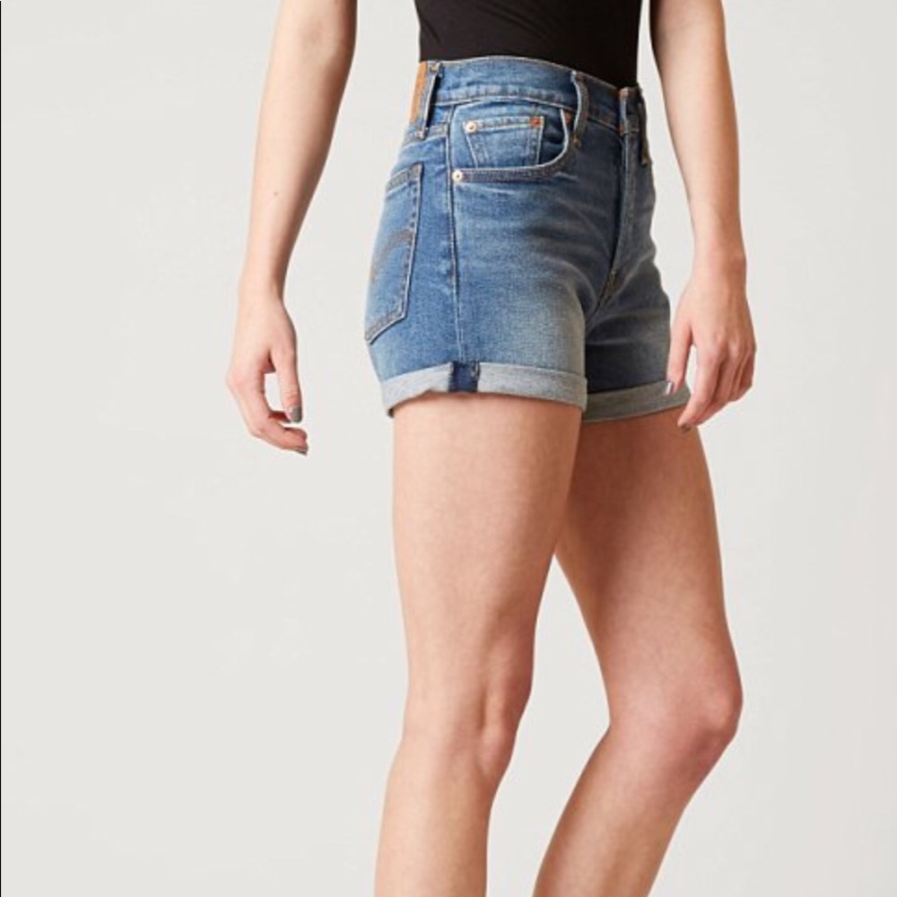 Levi’s wedgie fit high waisted shorts